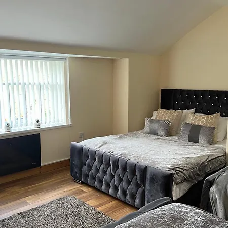 Luxury Holiday Apartments Manchester Exterior photo